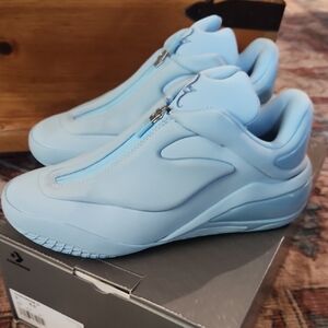 Converse Men's Sky Blue Sneakers